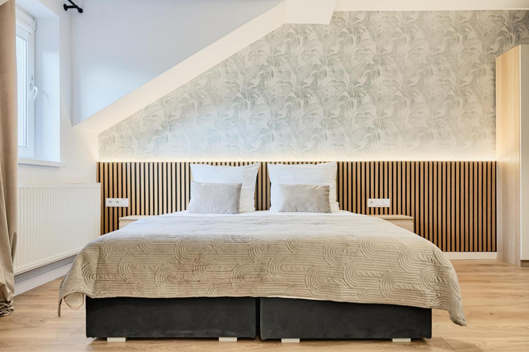 Gosciniec Zacisze I Blisko A2 Dabie-Uniejow I Restauracja Bed & Breakfast Eksteriør bilde